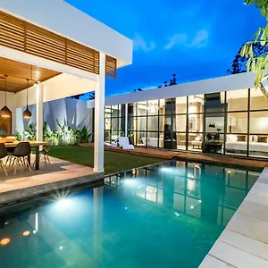 Rouge - Loft Dimanisa Villa